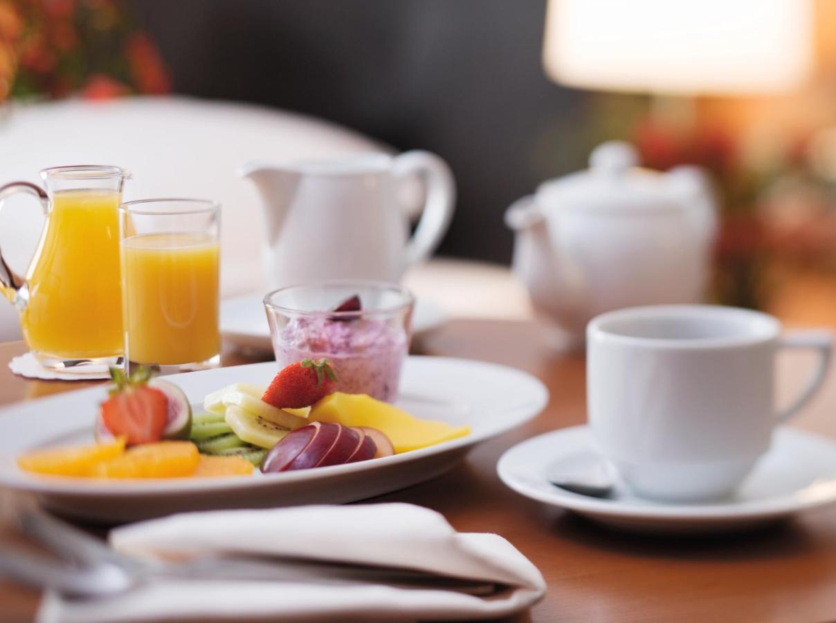 모벤픽 호텔 제다 시티 스타 외부 사진 A breakfast table